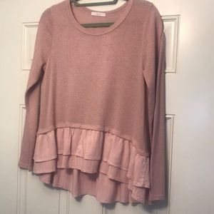 Le Lis lightweight knit lasymmetrical sweater